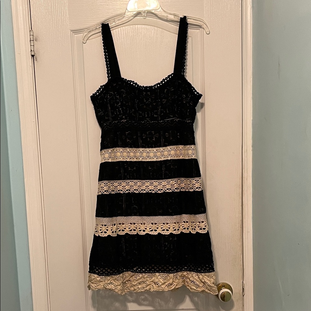 Vintage Nanette Lepore Black and Cream Lace Dress